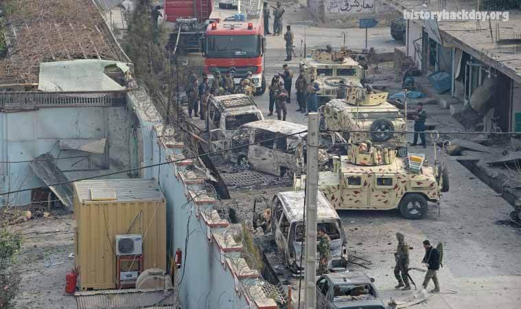 กลุ่ม IS อัฟกานิสถาน อ้างการโจมตีด้วยระเบิดเหนียวในคาบูลตะวันตก กลุ่มรัฐอิสลาม (ไอเอส) อ้างความรับผิดชอบในเหตุระเบิดมินิแวน 2 คัน