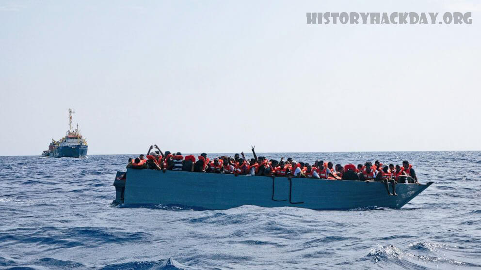ผู้อพยพที่ได้รับการช่วยเหลือสามารถขึ้นฝั่งในอิตาลีได้ หลังจากอยู่กลางทะเลมาหลายวัน เรือการกุศลของเยอรมนีซึ่งบรรทุกผู้อพยพ 257 คน