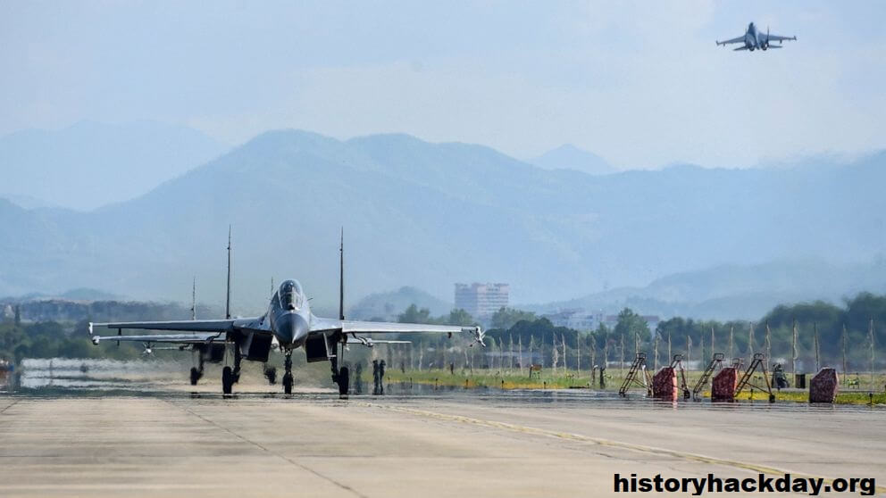 จีนส่งเครื่องบินขับไล่เข้าไทยซ้อมรบร่วม กองทัพอากาศจีนส่งเครื่องบินขับไล่และเครื่องบินทิ้งระเบิดมายังประเทศไทยเพื่อฝึกซ้อมร่วม