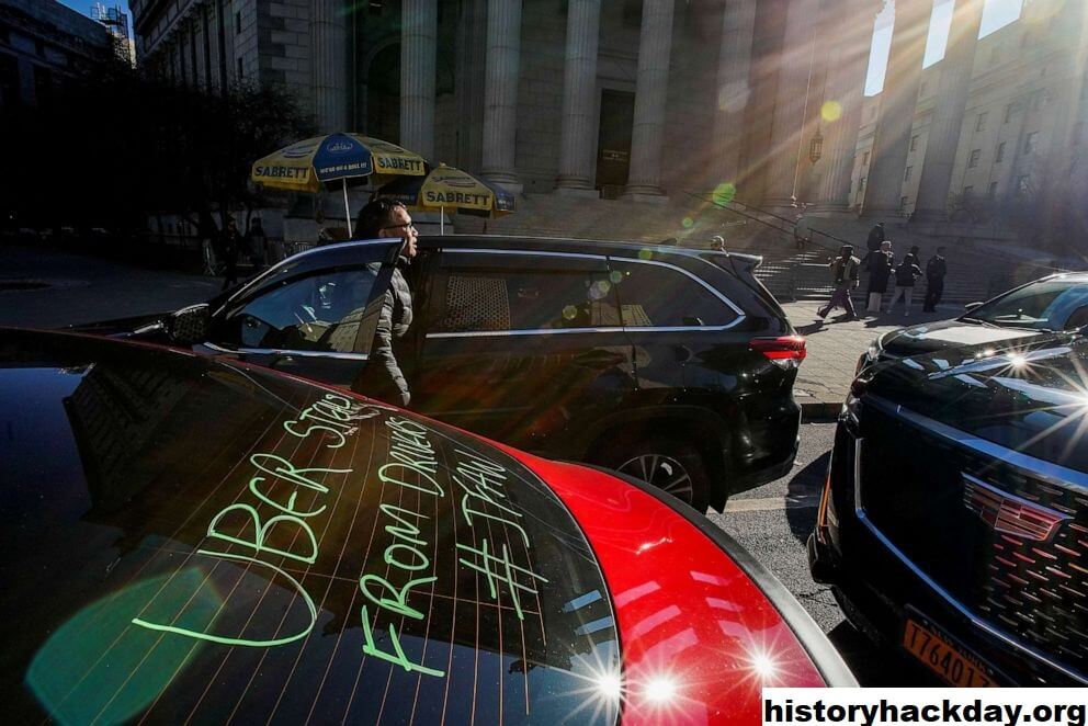 คนขับ Uber นัดหยุดงานในนิวยอร์กซิตี้ คนขับ Uber หลายร้อยคนในนิวยอร์กซิตี้นัดหยุดงานประท้วงนาน 1 วันในวันพฤหัสบดี หลังจากการฟ้องร้อง