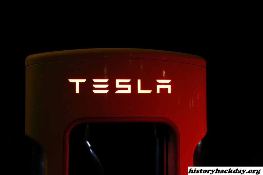 GM เสนออะแดปเตอร์เพื่อช่วยในการเข้าถึงเครื่องชาร์จ Tesla ขณะนี้ General Motors นำเสนออะแดปเตอร์เพื่อช่วยให้เจ้าของรถยนต์ไฟฟ้าสามารถ